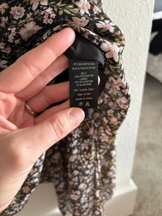 ASTR Floral Puff-Sleeve High-Low Midi Dress in Black and Pink - Picture 12 of 13